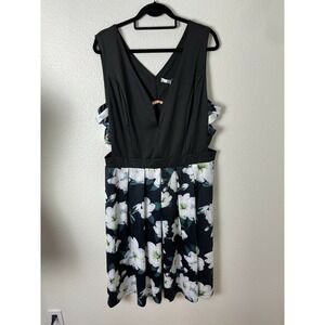 ROSE GAL Black & White V- Neck Dress Short Floral Knee Length Sz Large NWT